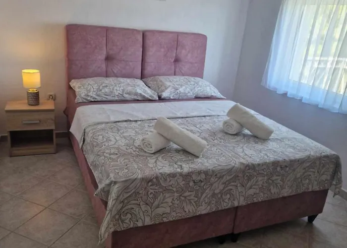 Apartment Dana Srima